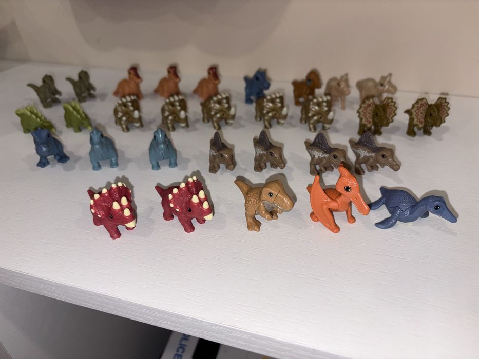 30 Фигурки Kinder Baby Dino