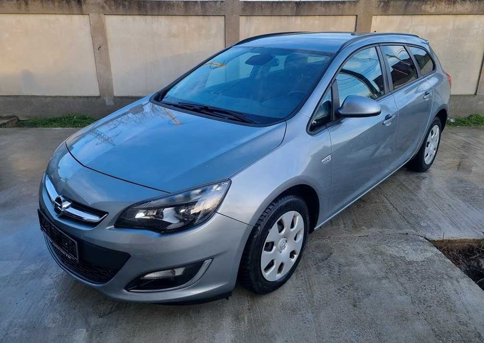 Opel Astra J 1,4 benzina 140 cai model 2014