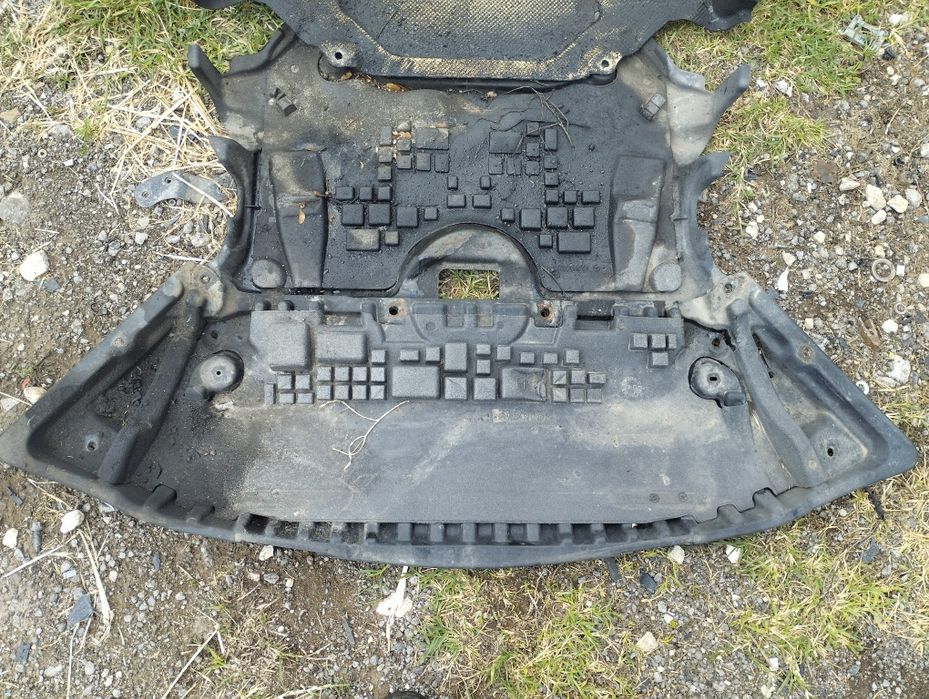 Кори под броня, двигател и скоростна кутия Mercedes C класа W204 W212