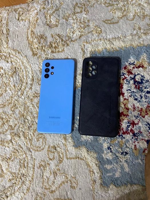 Продам отличный Самсунг А 32 мощный.