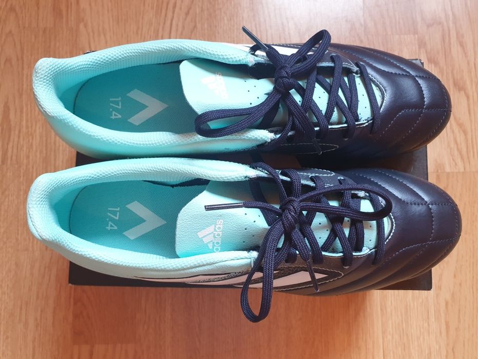 Ghete de fotbal Adidas Noi Originali!