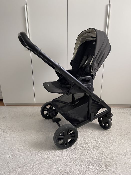 Продается коляска Joie