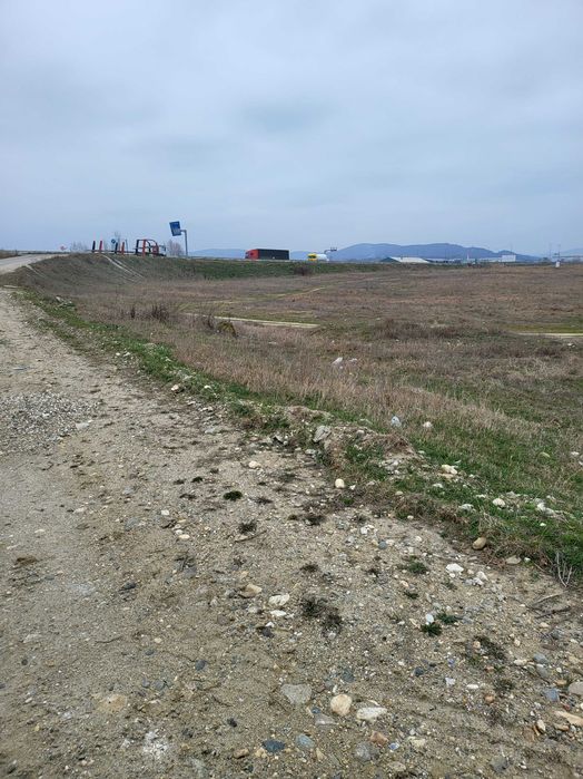 Teren intravilan de vanzare Maracineni