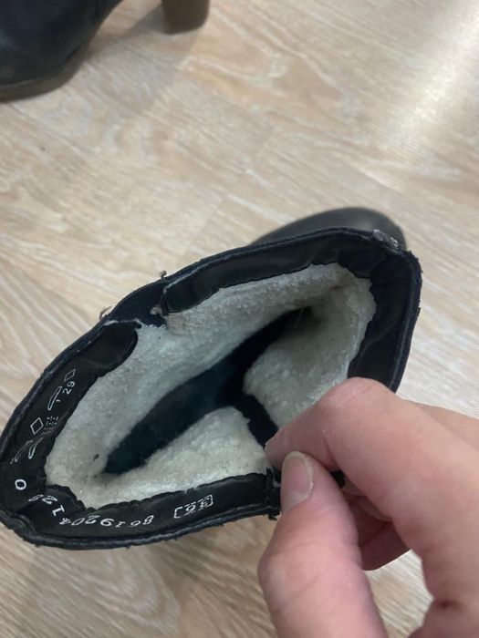 Продам Зимний обувь