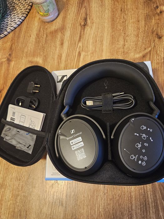 Sennheiser Momentum 4