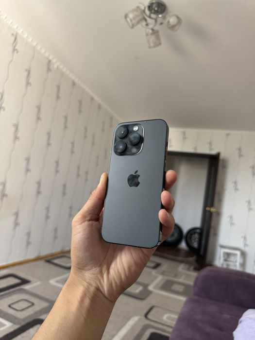 Apple IPhone 14 pro идеал