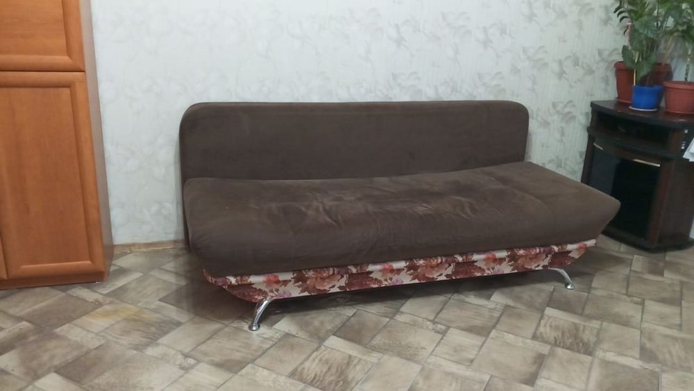 Тахта в отличном состоянии б.у.