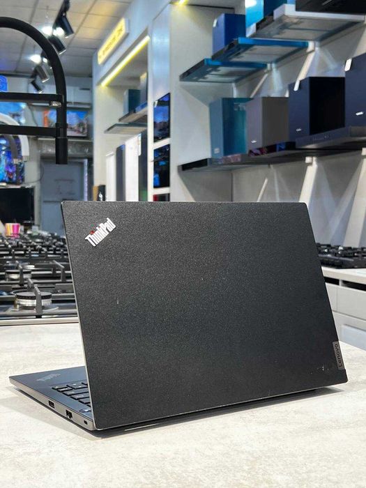 Lenovo Thinkpad E14 Amd R7-5700U DDR4 8GB SSD 512GB 14'0 FHD Ips