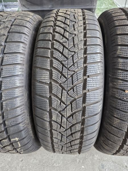 235/65/17 DUNLOP 4бр