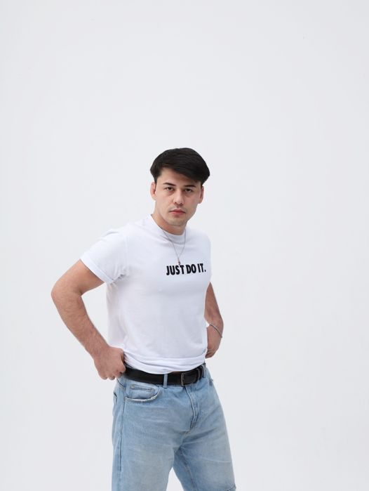 Fudboka sotiladi, optom textile pechatli фудболка. Pechta ham bosiladi