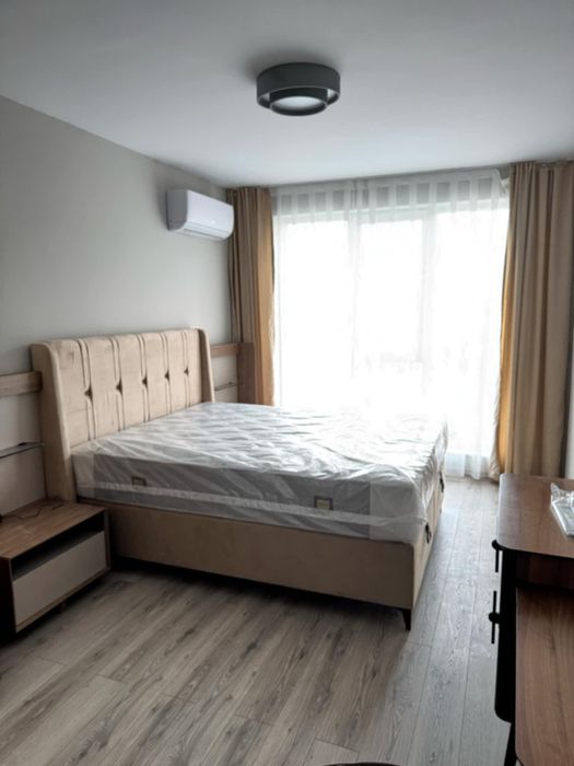 Дава се под наем Тристаен апартамент в Пловдив, Остромила - 120 кв.м за 700 € - Снимка #2