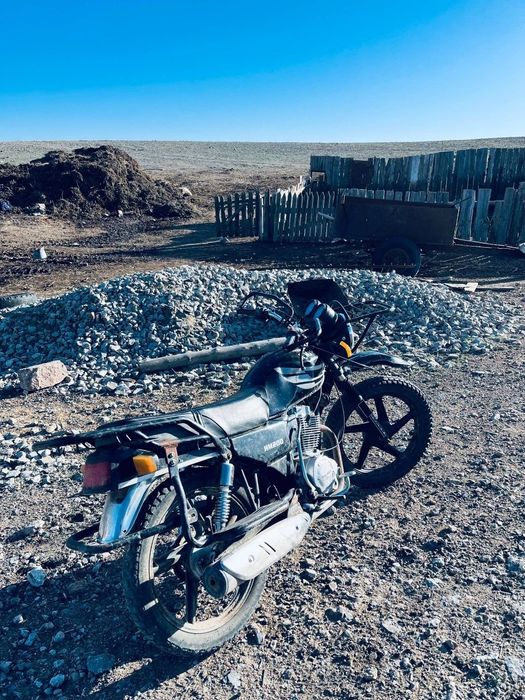 Продам мотоцикл HONDA 200 куб