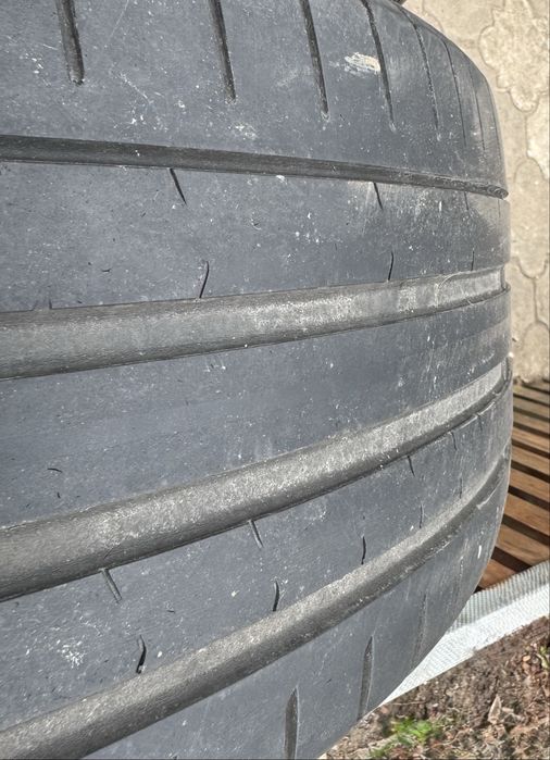 2 Anvelope Pirelli P Zero 255 40 21 cu bureti