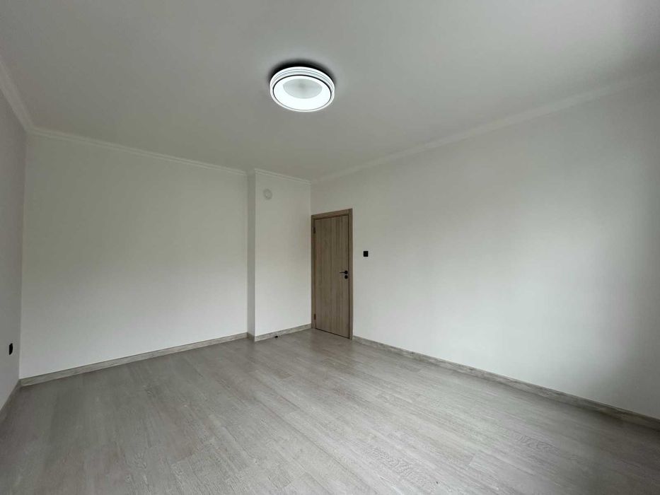 Продава се Тристаен апартамент в Велико Търново, Акация - 90 кв.м за 1745 €/кв.м - Снимка #8