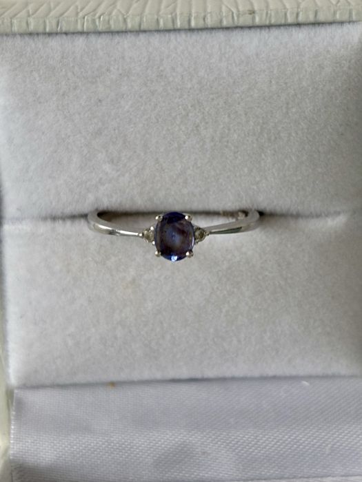 Пръстен бяло злато с диамант и танзанит