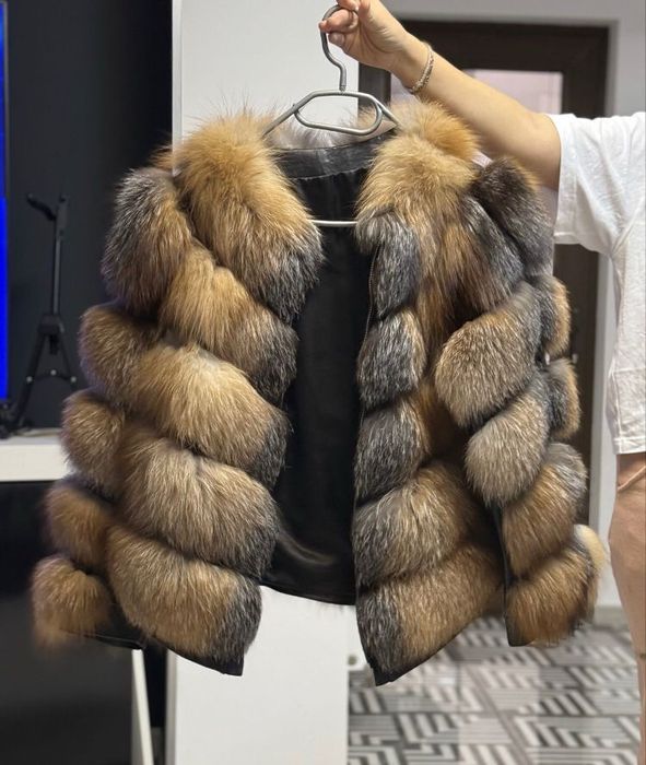 haina de blana de vulpe