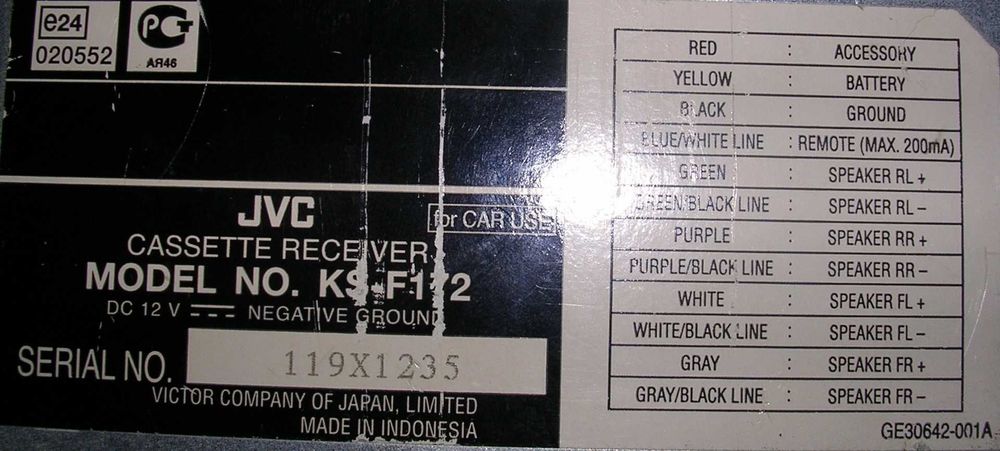 Авторадио касетофон чисто нов JVC KS-F172