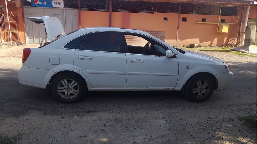 Lasetti avtomobeli AVTOMAT  sastiyanasi zur