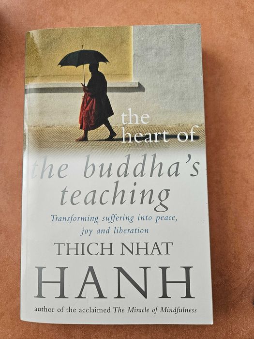 Книги на английски език - Тик Нят Хан / Thich Nhat Hanh