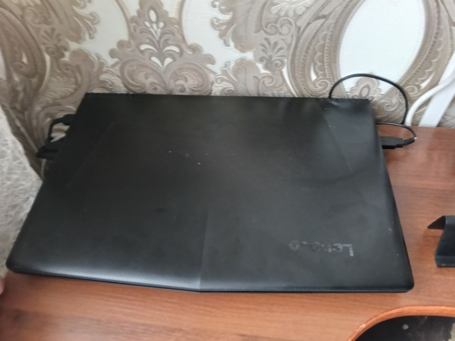 Продам игровой ноутбук Lenovo Legion y 520 model 151kbn