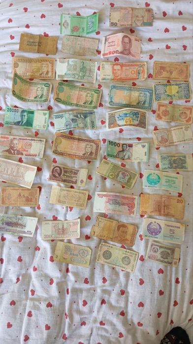 Kolleksiyanerlar uchun 35 davlat valyutasi