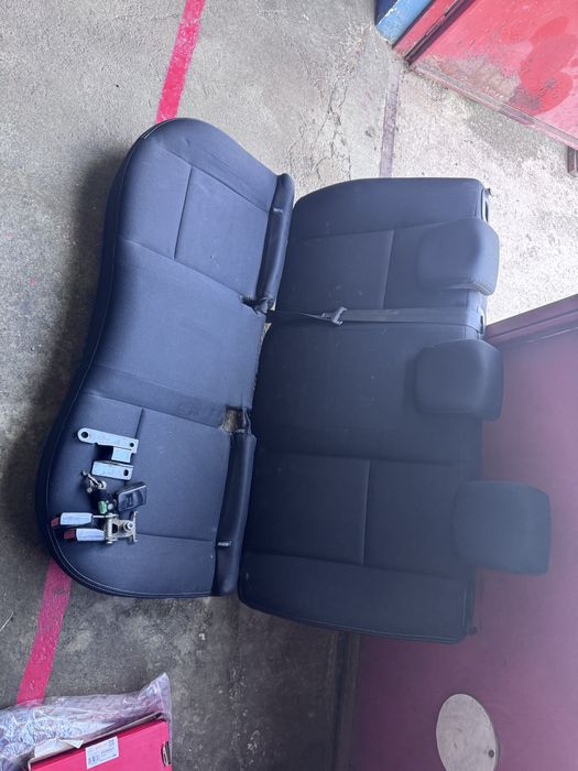 Scaun fata dreapta pasager si bancheta spate Renault Fluence