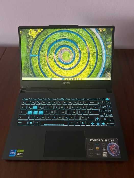 Laptop Gaming MSI Cyborg 15 i7 Gen13, RTX 4060, 16GB RAM, 144Hz