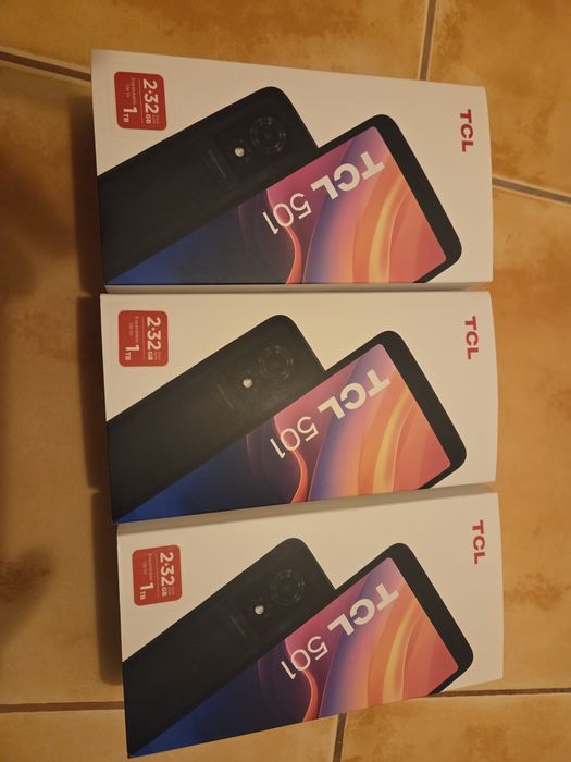 Telefoane TCL501