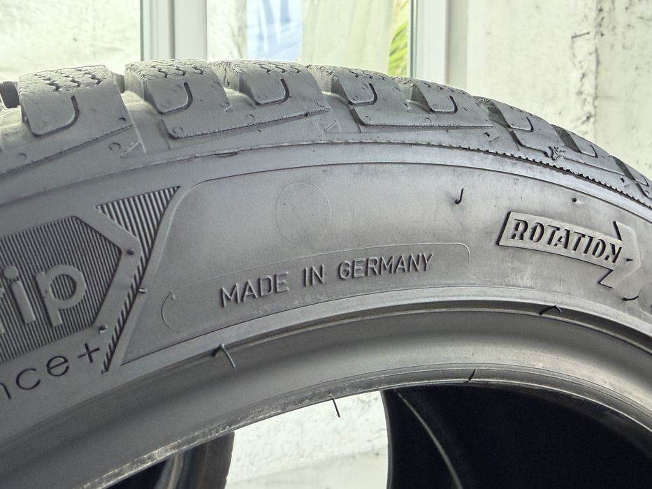 225/45/19 Goodyear 4Броя: 420€ 8.8мм като Нови