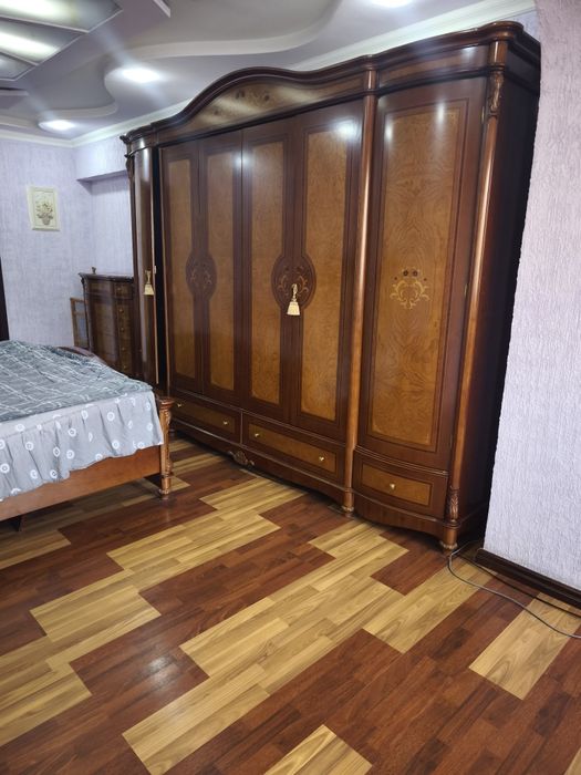 Метро КОСМОНАВТЫ 3/3/8 Шарафа Рашидова дом13 , 115 м2дом 13