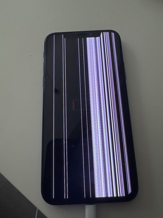 Iphone X - display stricat, touch functional