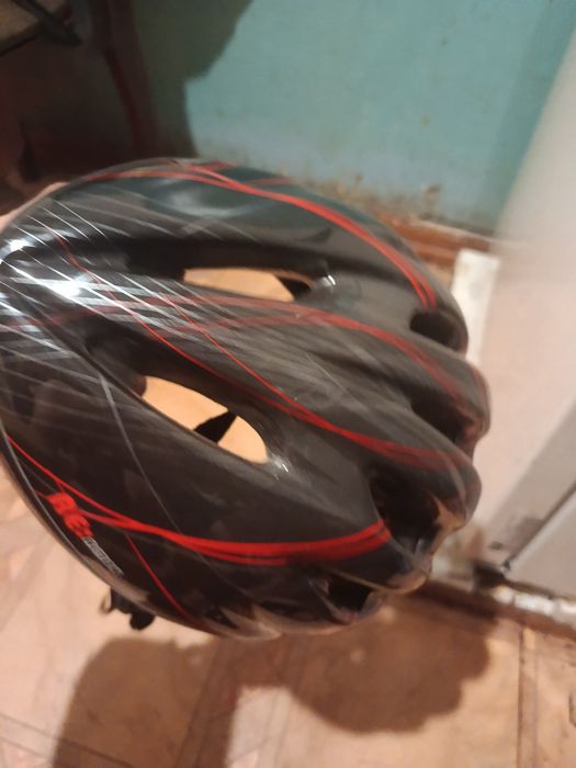Продается шлем для велика