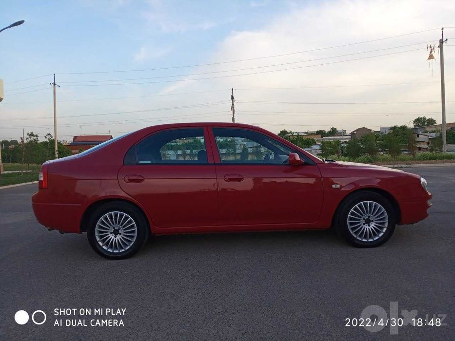 KIA Shuma 1998 red