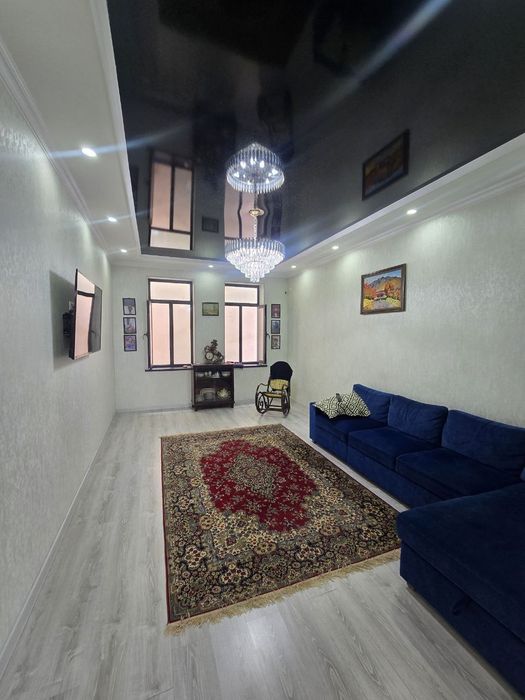 Ховли уй жой сотилади