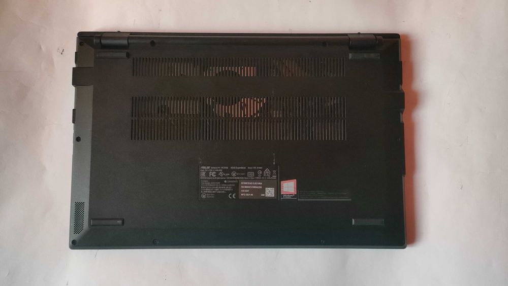 Лаптоп Asus Powerbook B1500C i5/FHD/ 256gb SSD/ 8gb ram