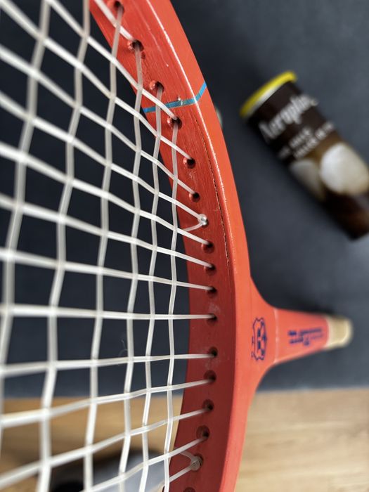 Set retro racheta si minge de tenis noua.
