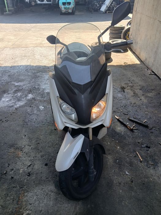 Yamaha X-Max 2013