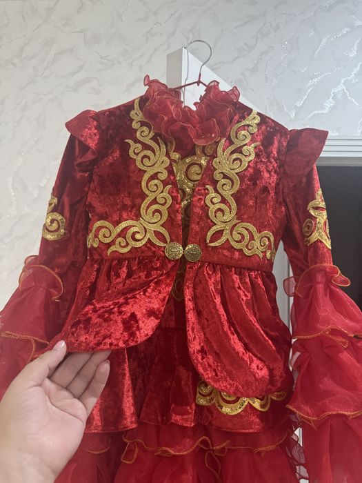 Национальное платье с жилеткой