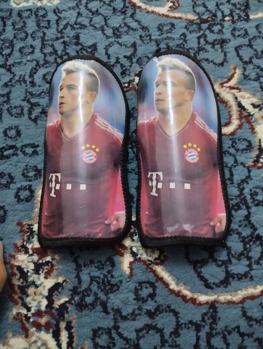 Защита для наги и форма футбольная