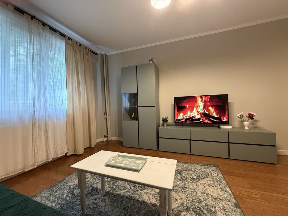 Proprietar, apartament 2 camere, Lux