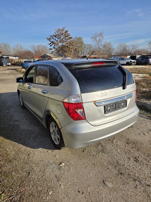 Хонда ФРВ,2.0 бензи,на ЧАСТИ