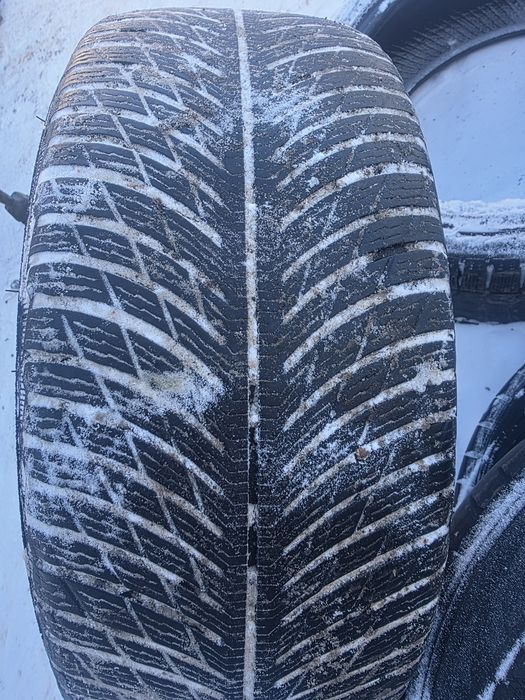 Продаю шины мишлен