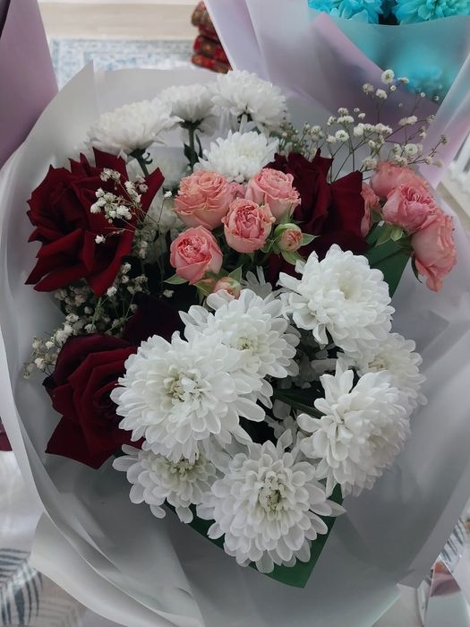 Дайын букеттер сатылады