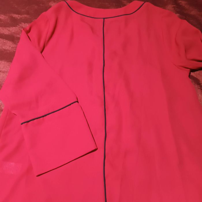 Рокли и официални блузи