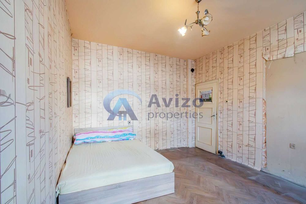 Продава се Тристаен апартамент в София, Лозенец - 78 кв.м за 2158 €/кв.м - Снимка #1