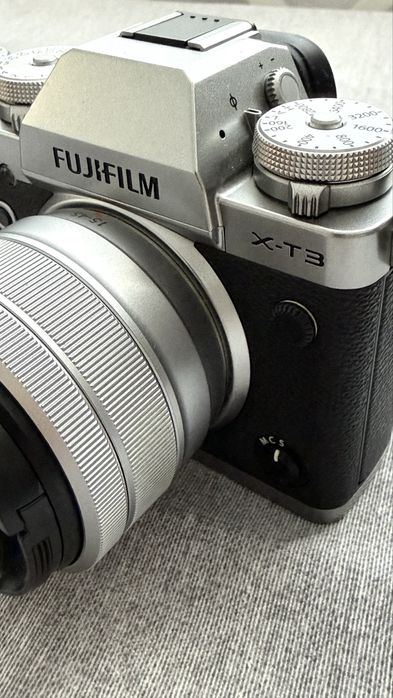 Vând cameră Fujifilm X-T3
