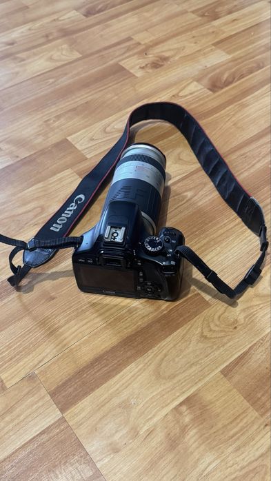 Aparat foto dslr Canon eos 550d