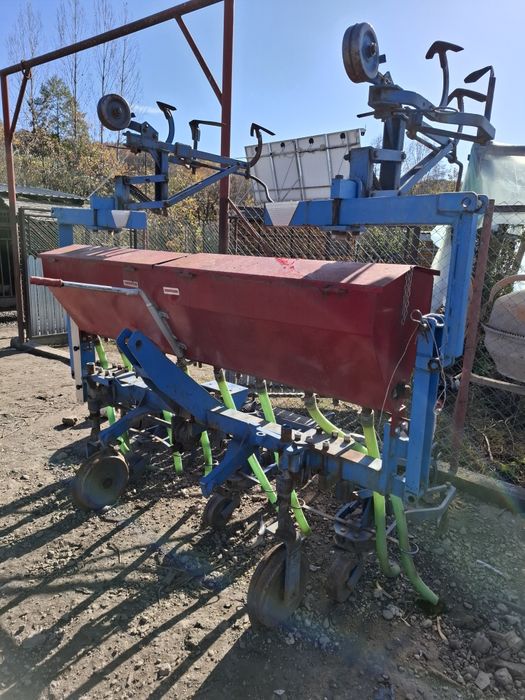 Prasitor. Cultivator
