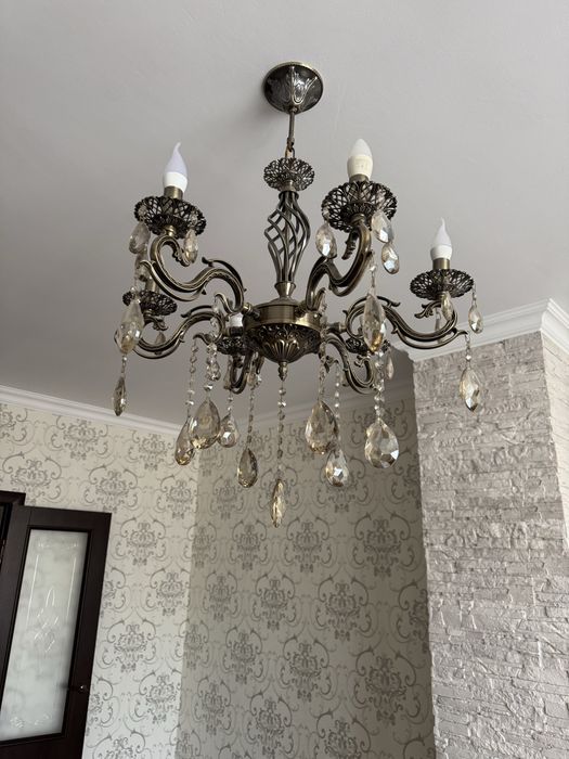 Продам люстру … … ….