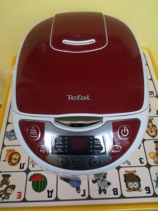 Мултикукър Тефал нов
